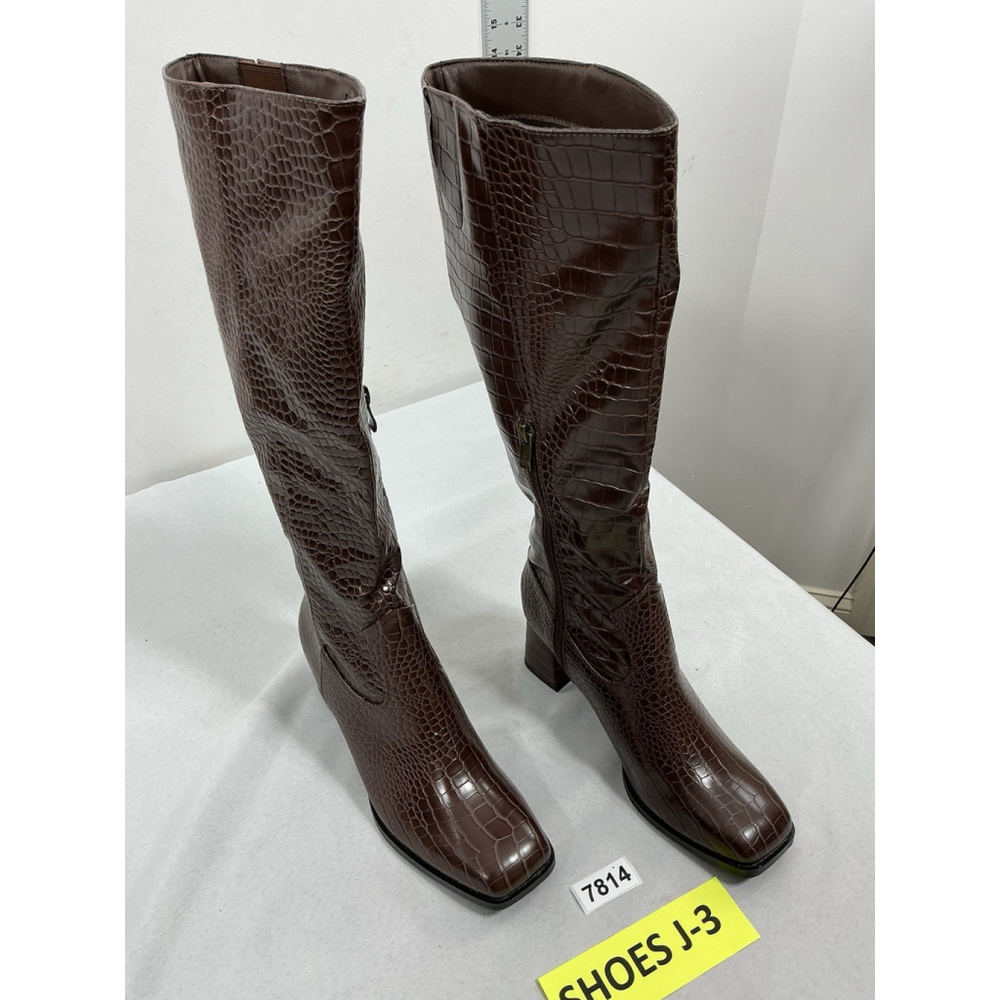 Womans Excellent Suedi Knee High Riding Boots Size 7 Brown Block Heel Square Toe